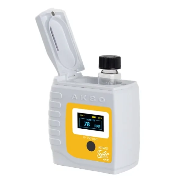 AK45 - pocket photometer for measuring nitrites in water